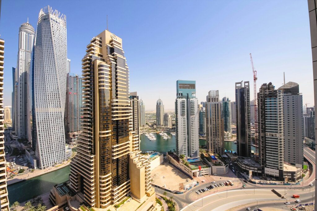 Helping Overseas Buyers Navigate Dubai Real Estate with AI Assistants