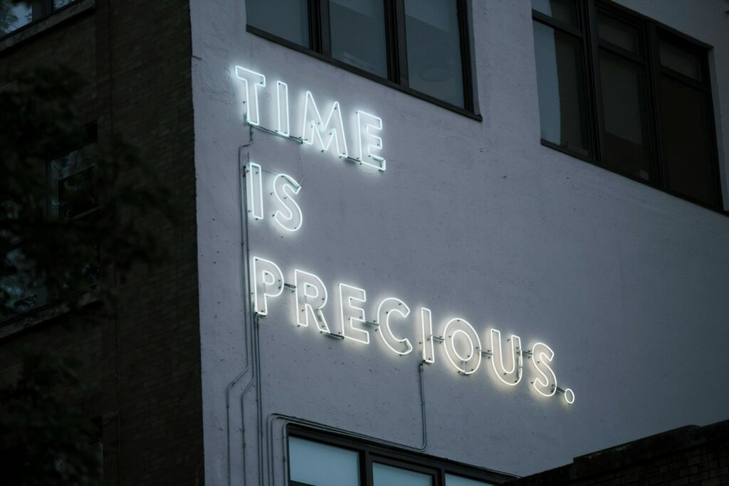 7 Ways SpeakToFile Helps Dubai Real Estate Agents Save Time