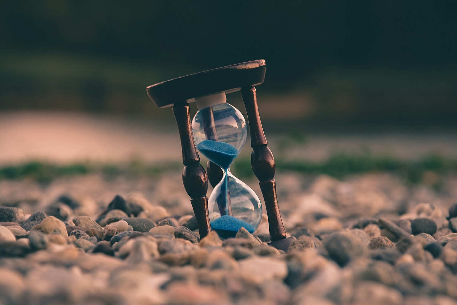 Main image for Dubai Investors Save Time with AI-Powered File Search Tools