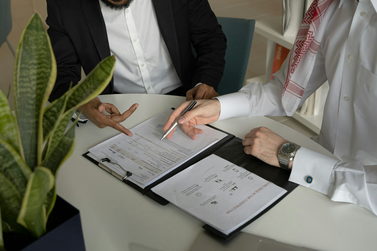 Main image for How SpeakToFile Simplifies Real Estate Contracts for Dubai Agents