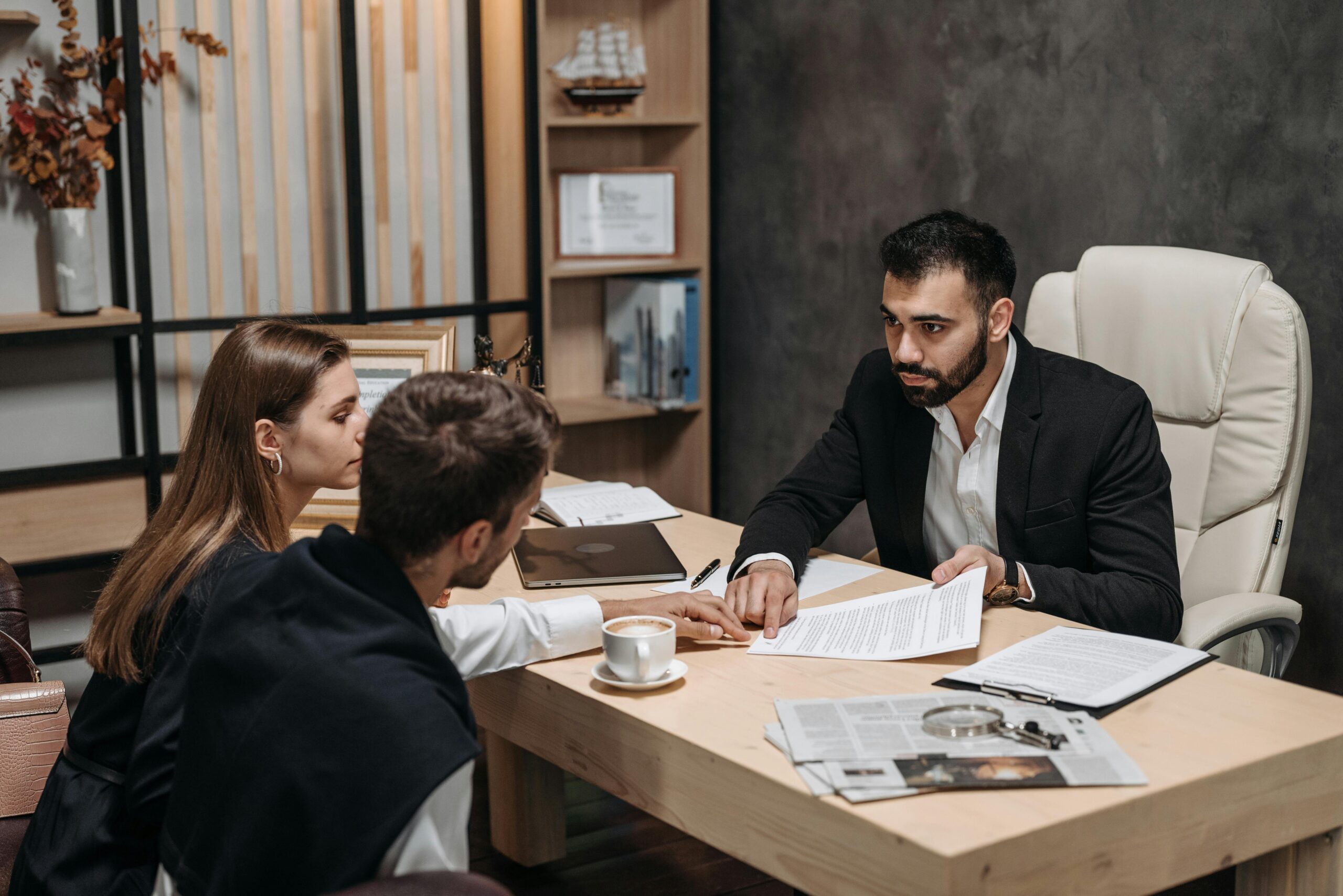 Main image for How Abu Dhabi Brokers Use SpeakToFile to Win More Clients