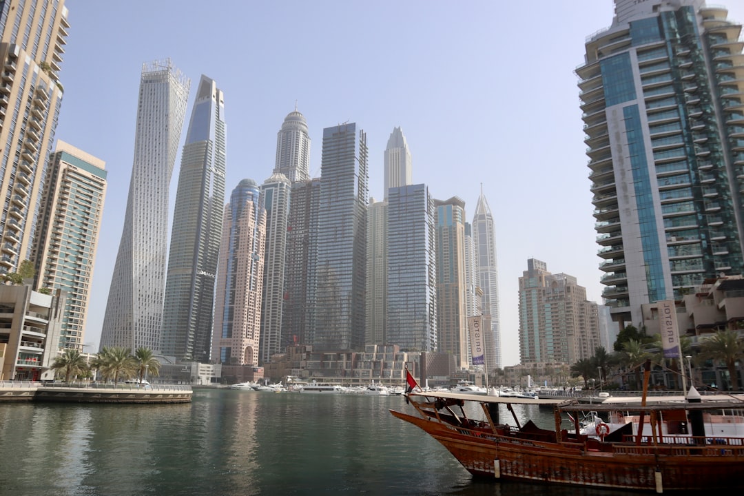 Main image for Why Dubai Brokers Turn to SpeakToFile for Client Support