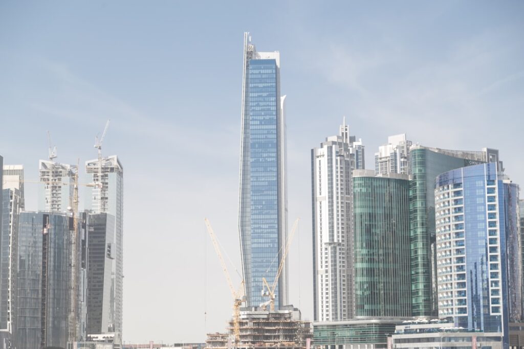 How Dubai Brokers Build Investor Confidence Using AI Tools